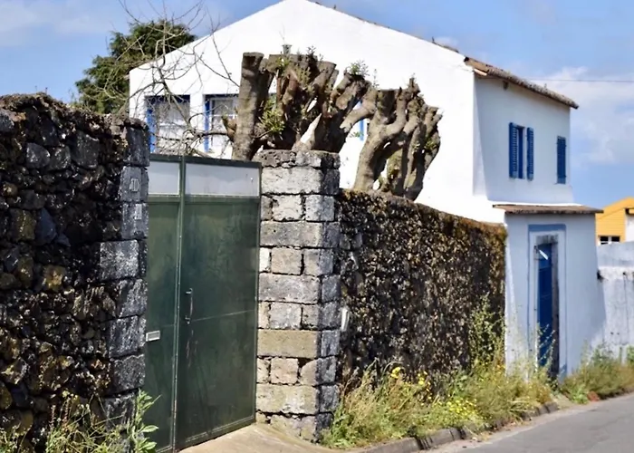 Quinta Dos Sabores Farm *